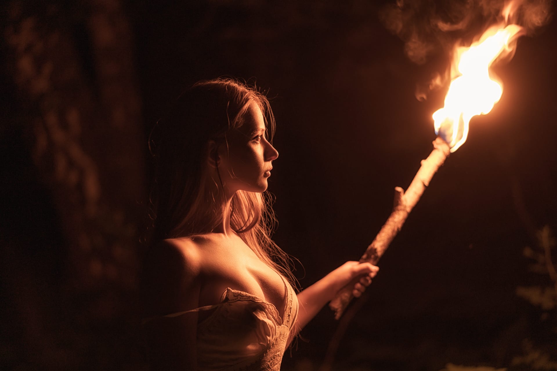 Free profile picture girl holding big fire