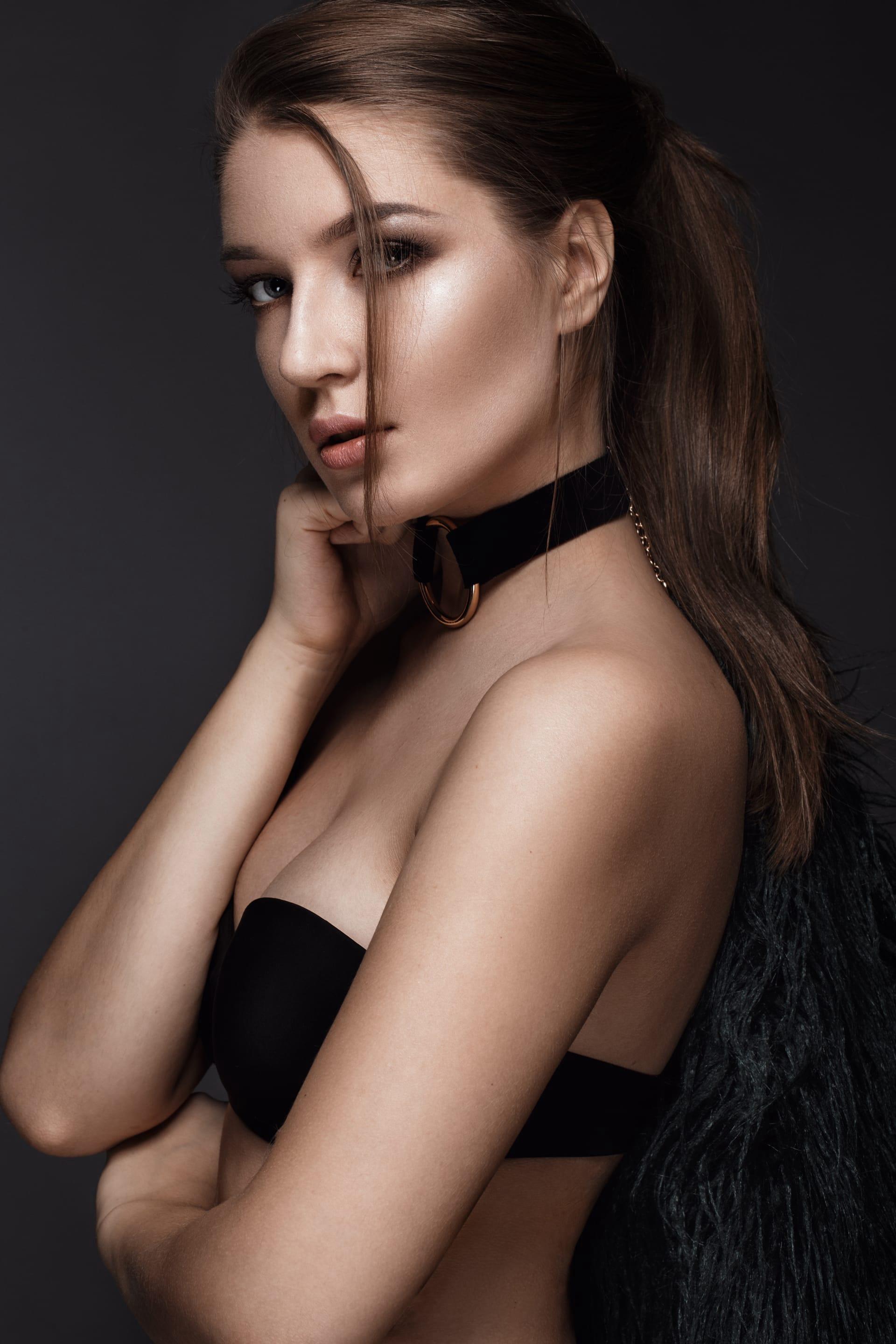 Attractive women images 15