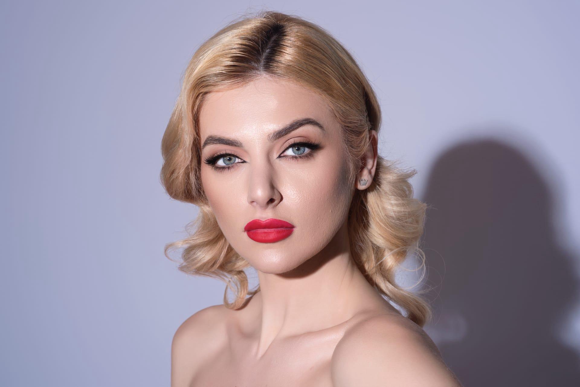 Beautiful pictures of single woman 09