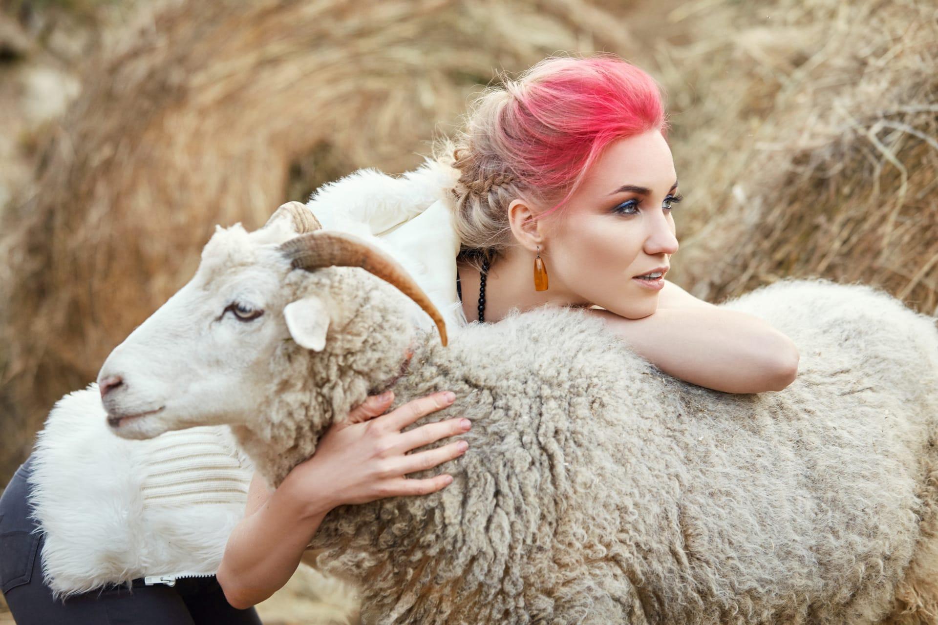 Beautiful pictures of single woman 15