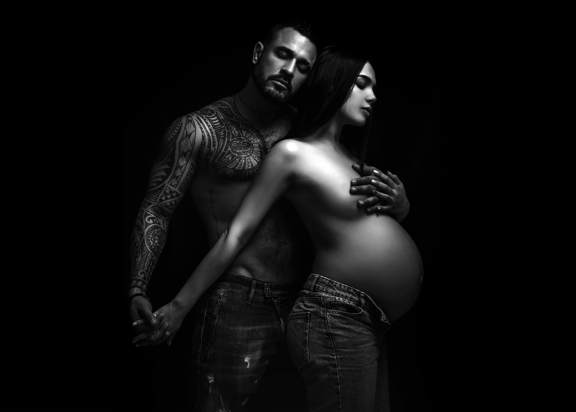 Months pregnancy pregnancy pregnant woman embrace muscular macho man man girl hygiene