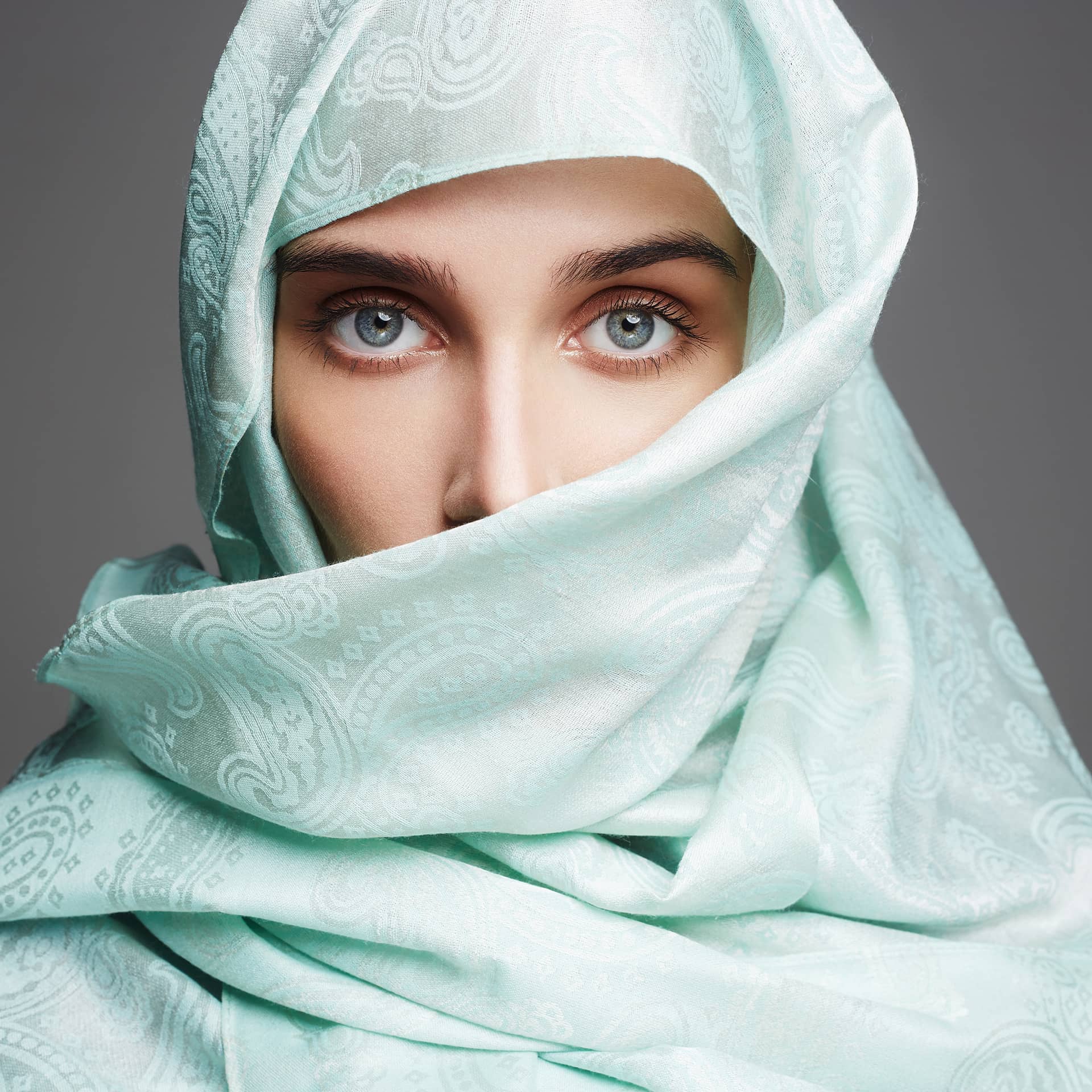 Female profile picture beautiful arabic woman blue cloth